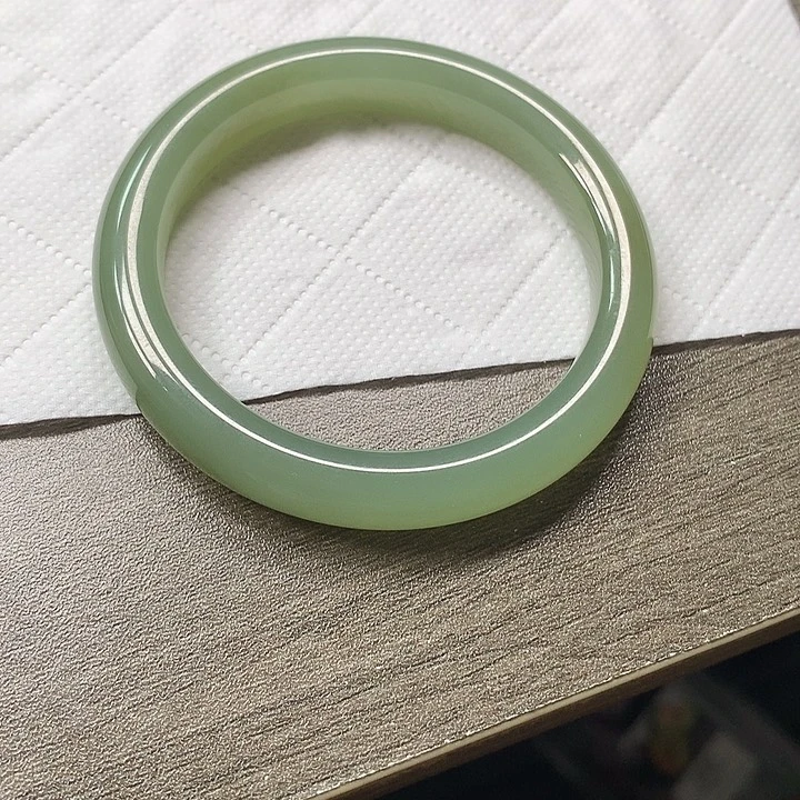 和田玉未镶嵌颈饰55.1圈