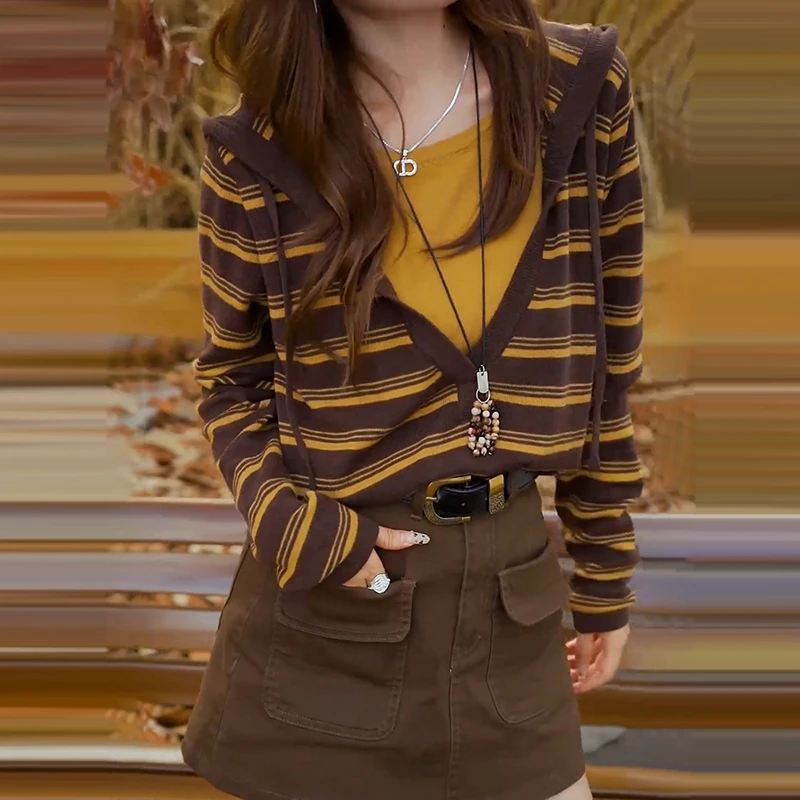 韩版假两件撞色条纹连帽针织衫女装秋季新款爆款显瘦休闲上衣潮