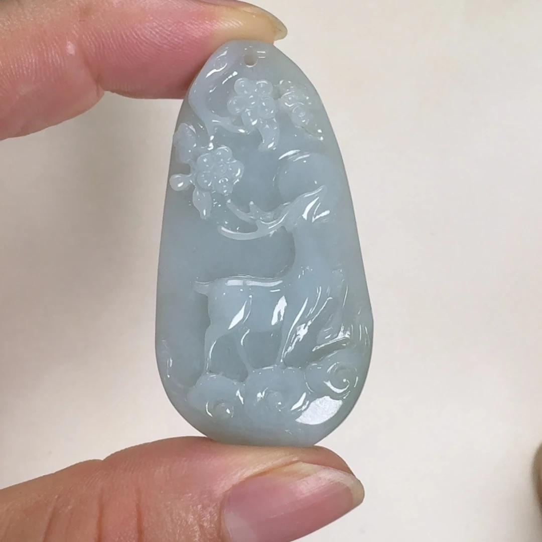 翡翠未镶嵌颈饰一路有你