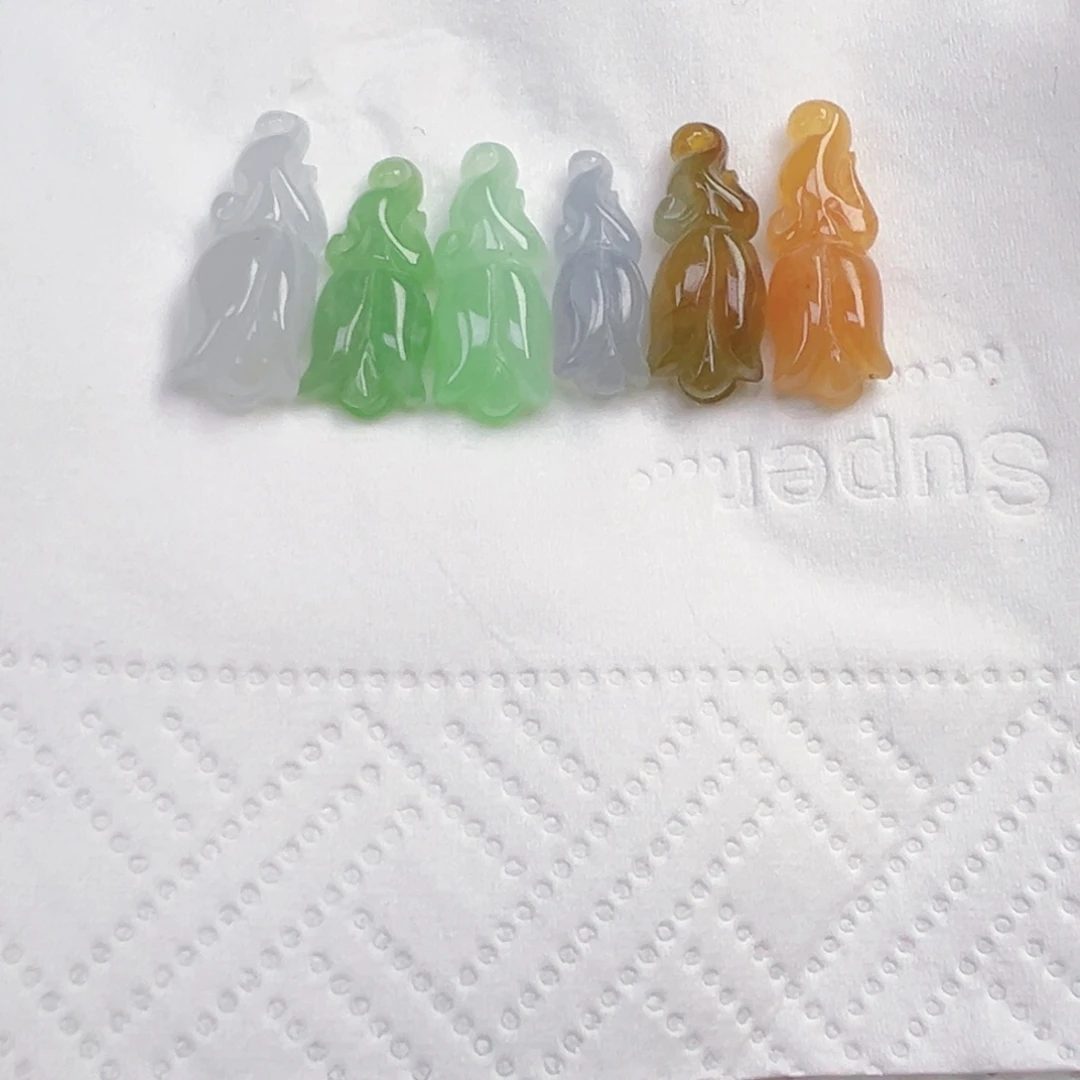 翡翠散珠玫瑰花一朵