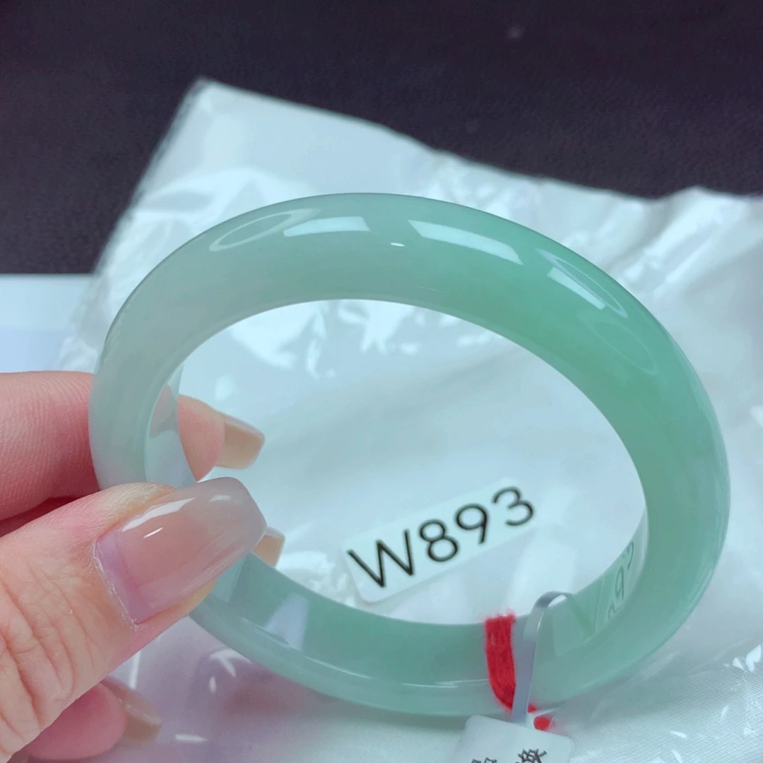 翡翠手镯未镶嵌手镯88