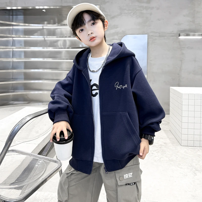 男童外套春秋款2025新款中大童男孩秋装儿童洋气连帽开衫卫衣夹克