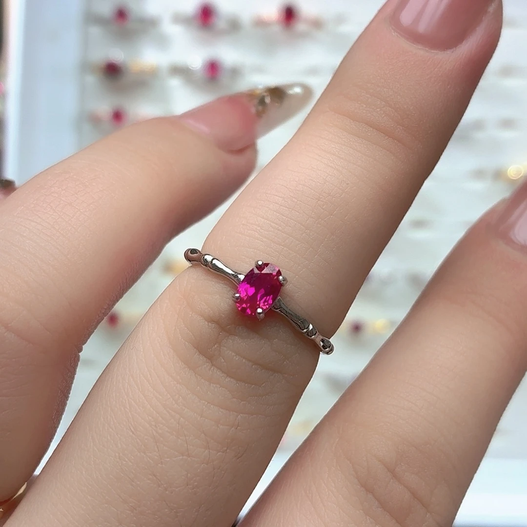 925银培育卢比莱色宝石