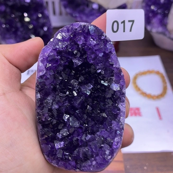 紫晶未镶嵌大型摆件（非配饰）