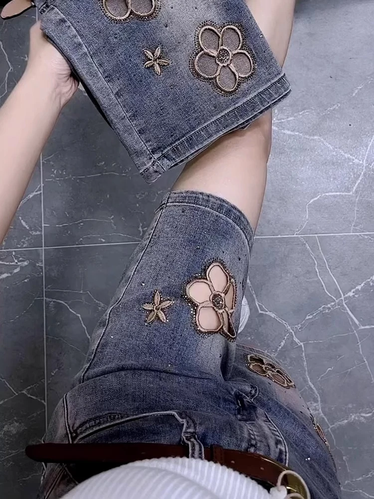 夏季薄款弹力镂空刺绣牛仔短裤女高腰大码宽松显瘦直筒中裤五分裤