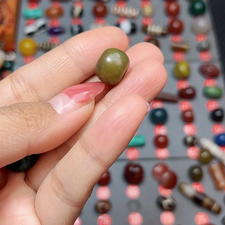 未镶嵌玛瑙/玉髓珠宝半成品三*半