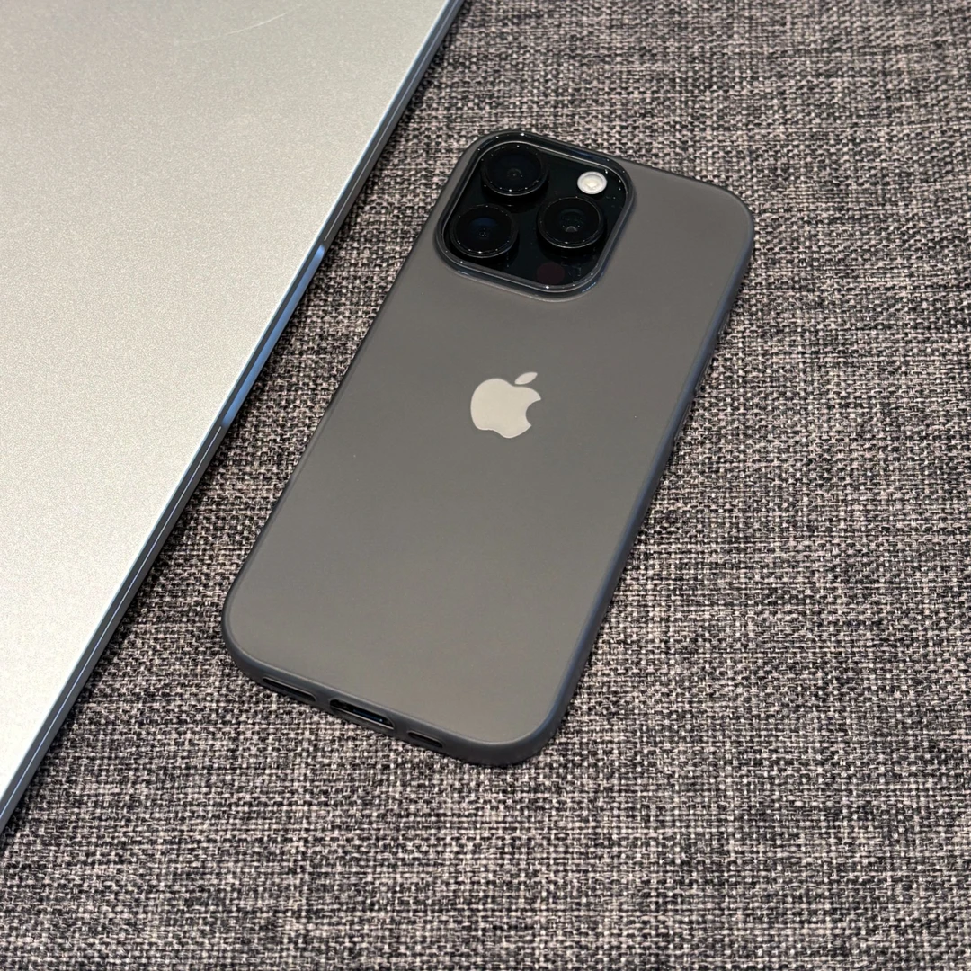 纯色高级感全包适用苹果16软胶iPhone15promax手机壳14肤感13磨砂