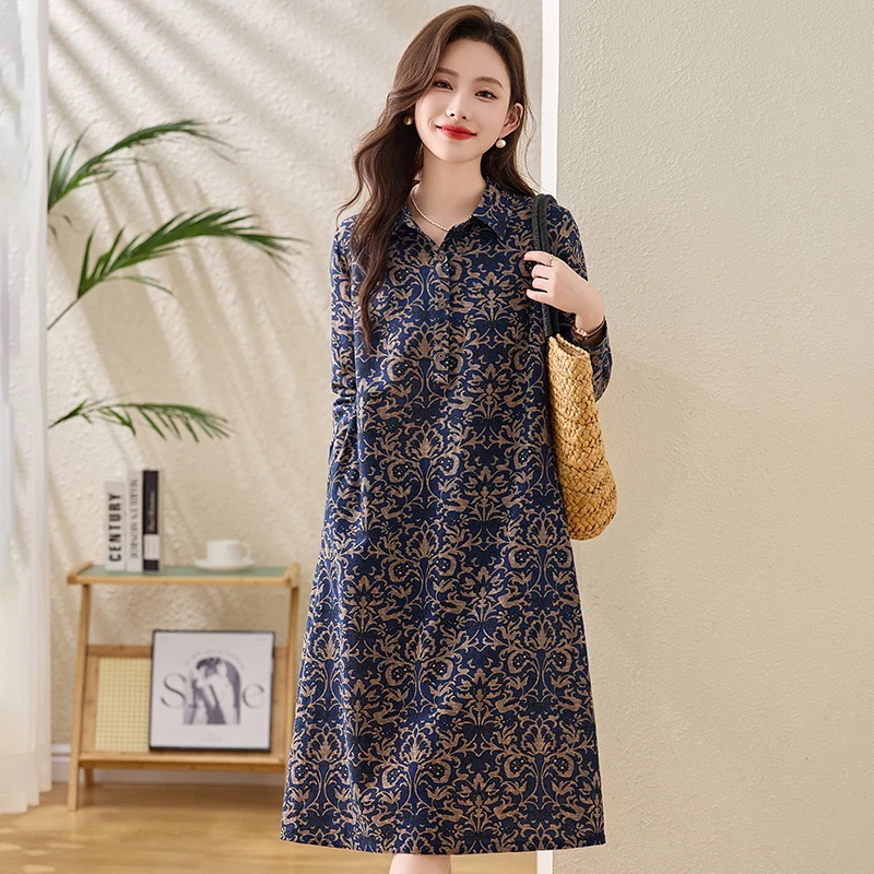 宽松翻领妈妈装连衣裙女2025秋季新款时尚薄款气质减龄显瘦裙子女