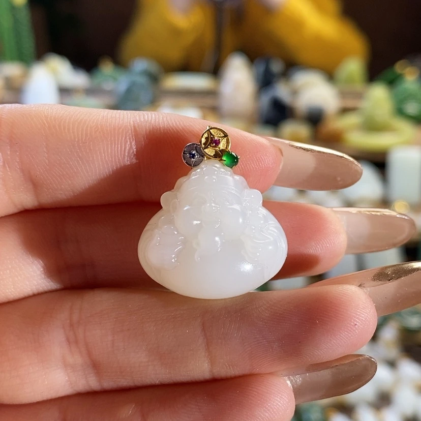 【闪购商品】和田玉吊坠18K金镶嵌