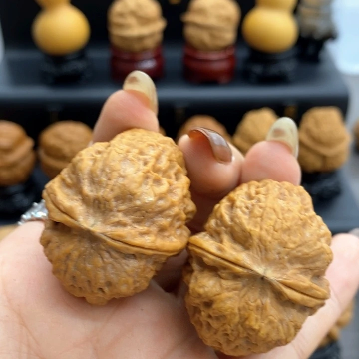 吊坠桃核铁核桃蟾