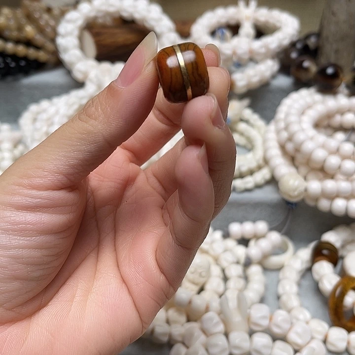 香榧木牦牛骨1.6汉堡珠