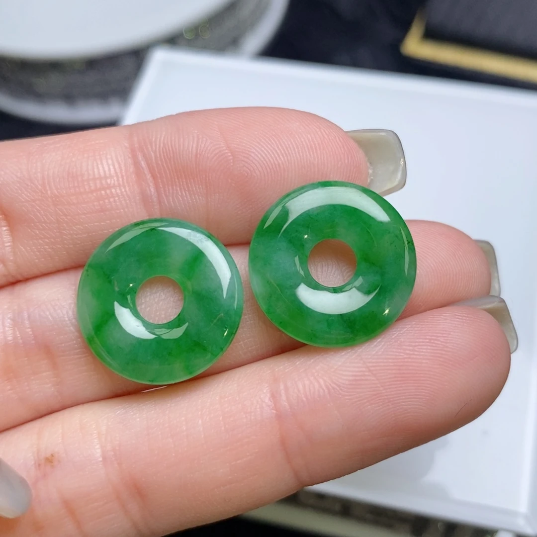 翡翠未镶嵌耳饰甜甜圈