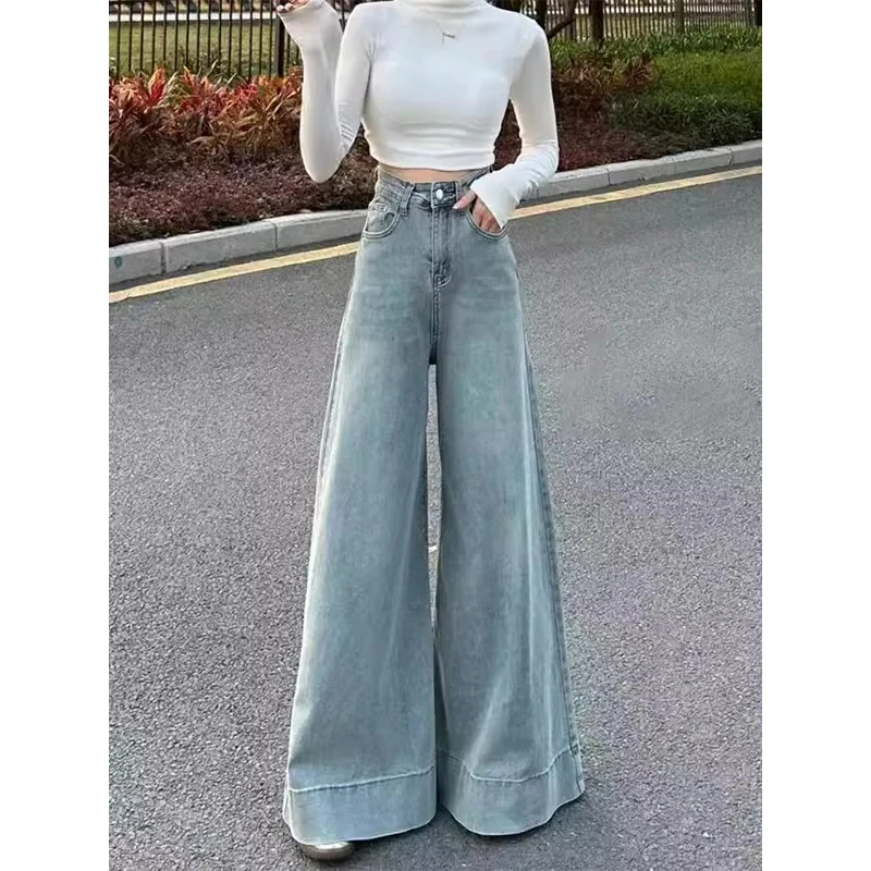 浅色阔腿牛仔裤女春秋2025新款梨形身材超火大喇叭宽松拖地长裤子