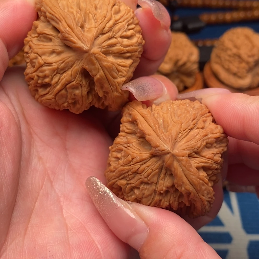 李***好吊坠文玩核桃南疆