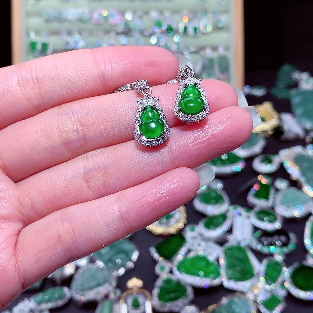 【闪购商品】翡翠吊坠(不含链)未镶嵌