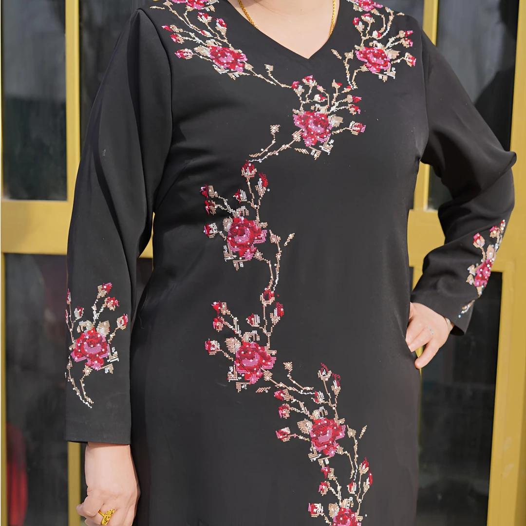 （گۈللۈك كانىۋاركەشتە رەخ ）和田中老年时尚复古连衣裙布料