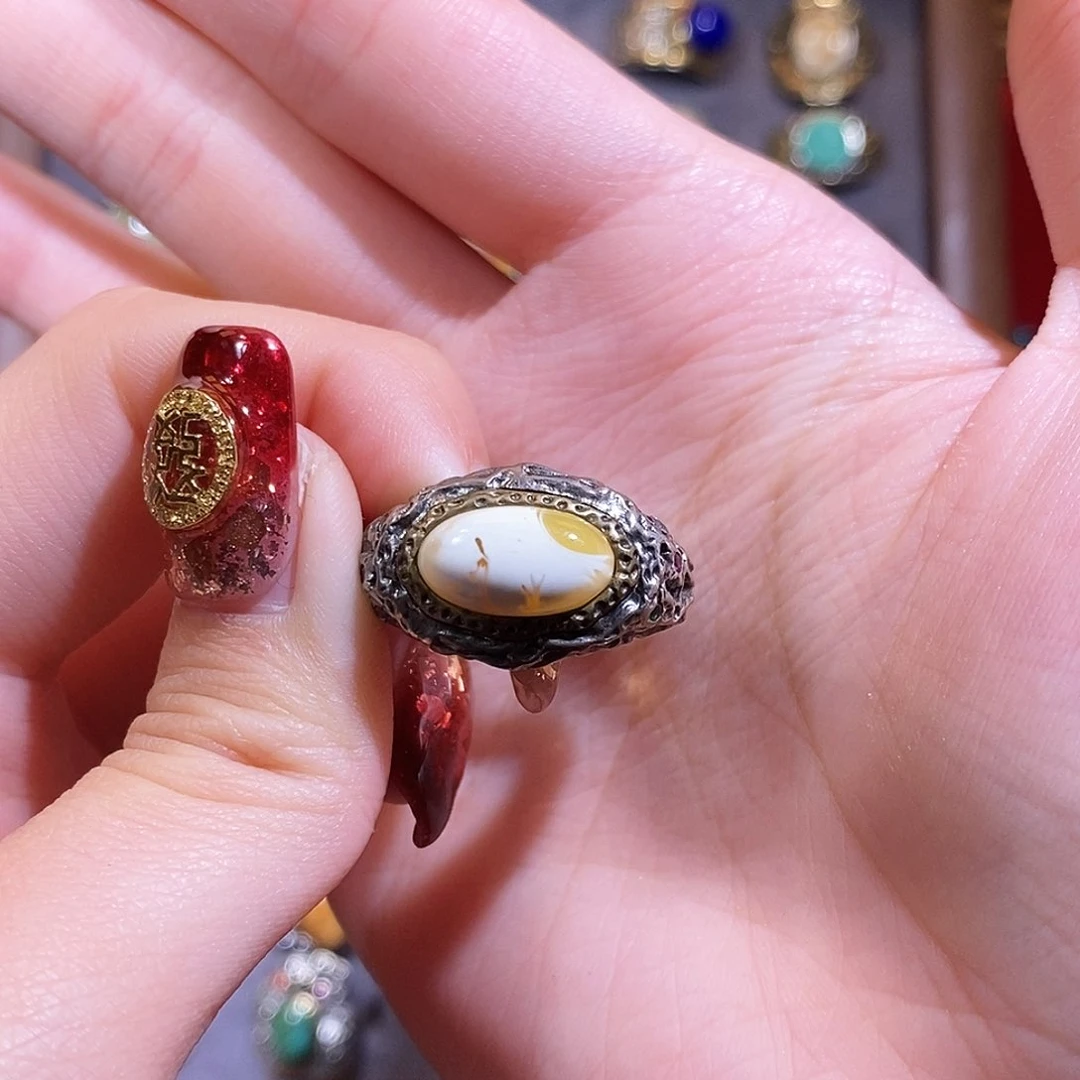 琥珀戒指银S925镶嵌内****人戒指