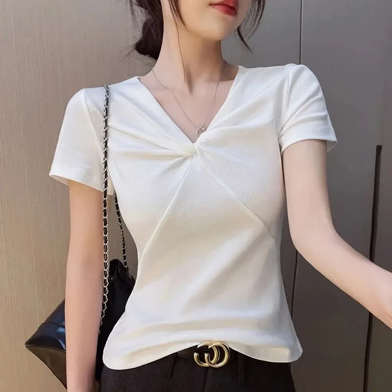 2025夏季新款时尚气质v领扭结设计感t恤女纯欲辣妹短袖打底衫上衣