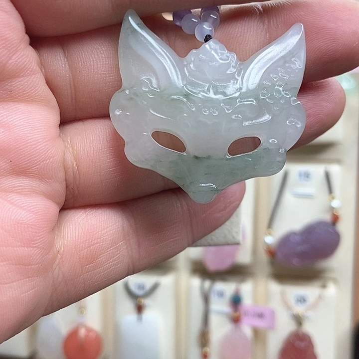 石英质玉颈饰未镶嵌?****࿐