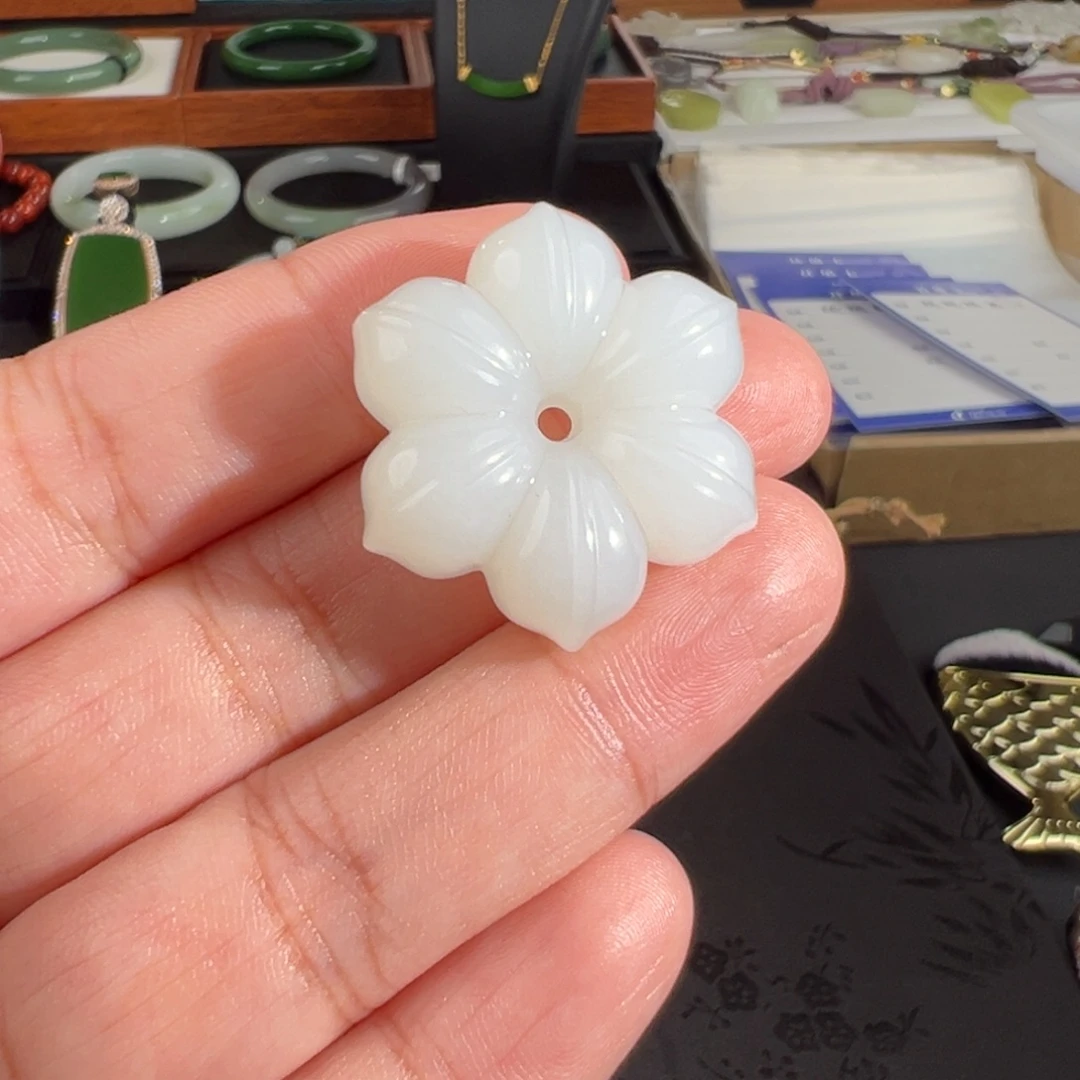 和田玉（白玉）未镶嵌颈饰