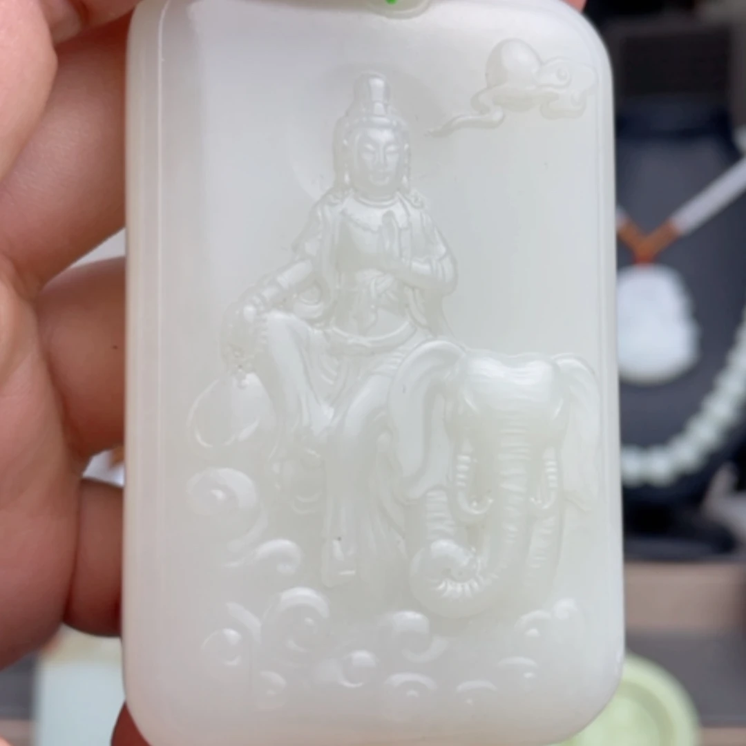 【闪购商品】颈饰未镶嵌和田玉