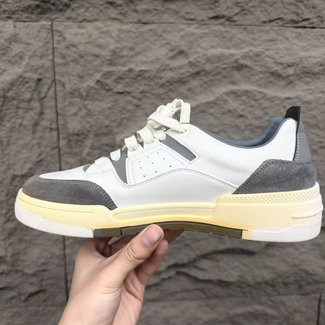 HX080撤柜简约拼接休闲板鞋（鞋底发黄介意者误拍）