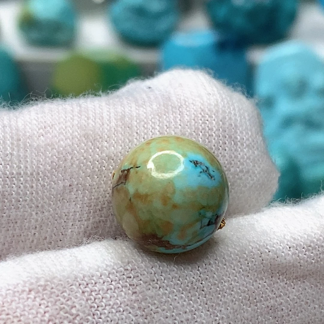 绿松石未镶嵌天然原矿 地大质检11.5mm