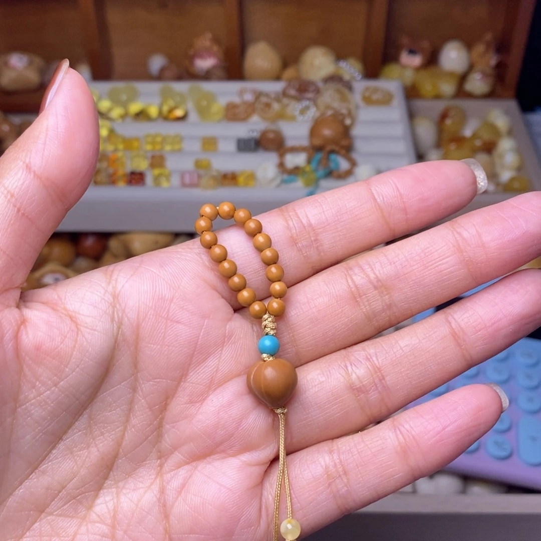 手串猴头核桃屁桃小提溜