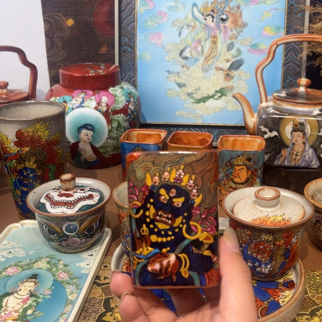 手工手绘六臂大黑天茶杯