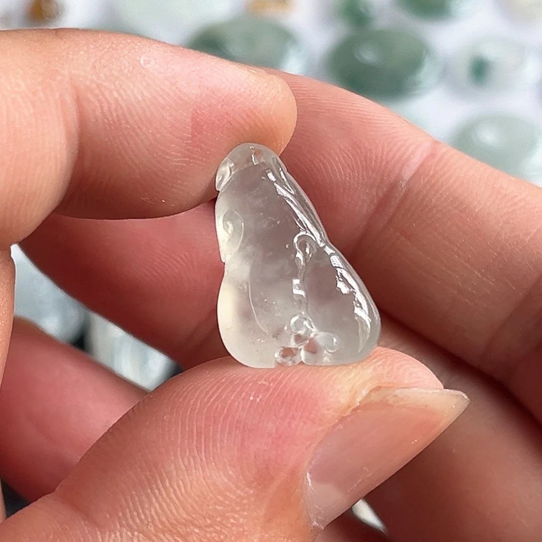 翡翠未镶嵌颈饰福利