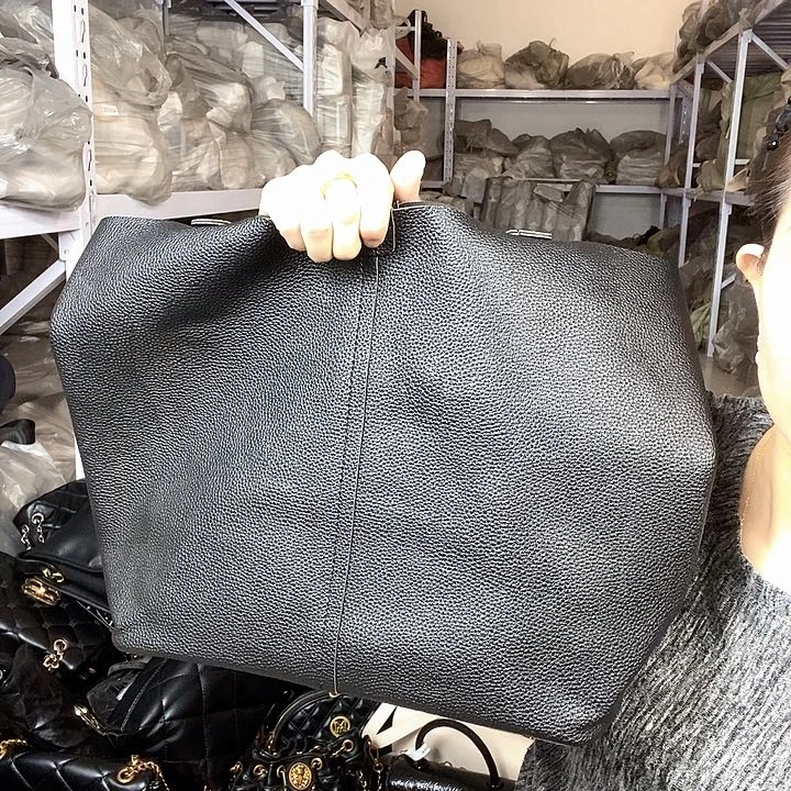 蚕丝小牛剖层皮革PU
