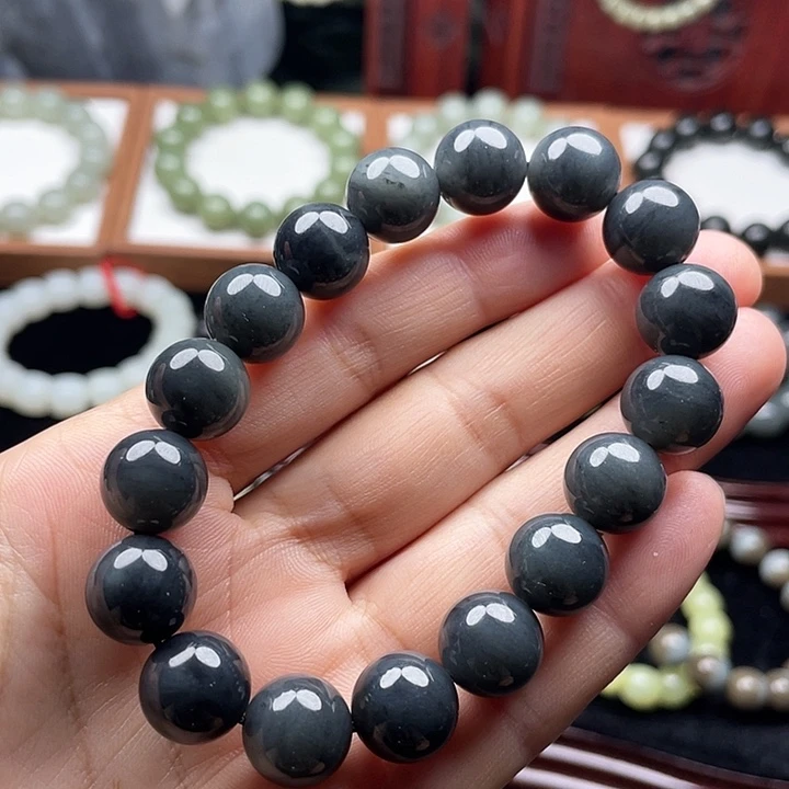 和田玉未镶嵌手串