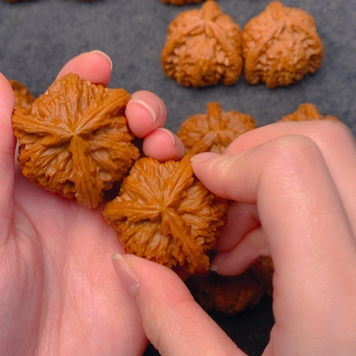 用***2文玩核桃吊坠白奔