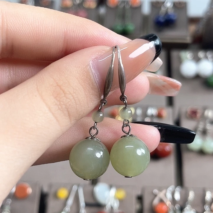 和田玉银S925镶嵌耳饰12左右