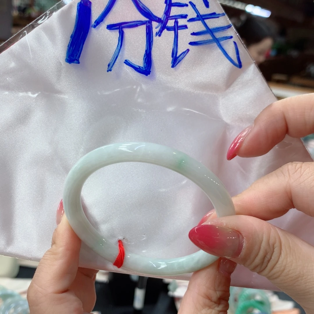 乐***贝翡翠未镶嵌手镯翡翠