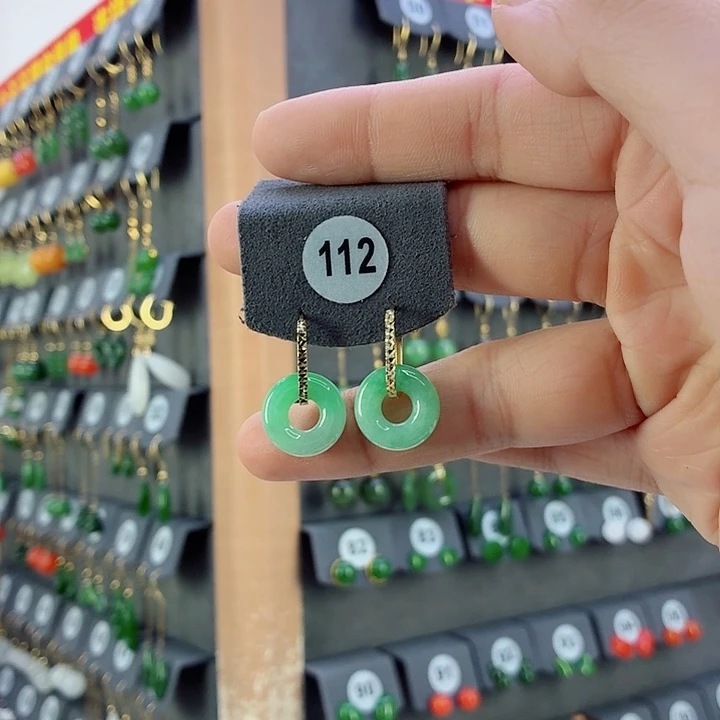 翡翠18K金镶嵌耳饰