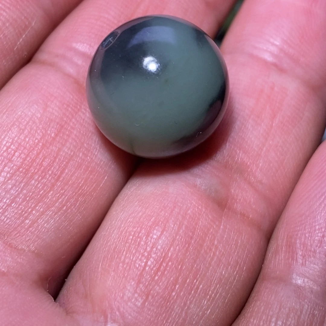 天***行和田玉（糖玉）未镶嵌珠宝半成品