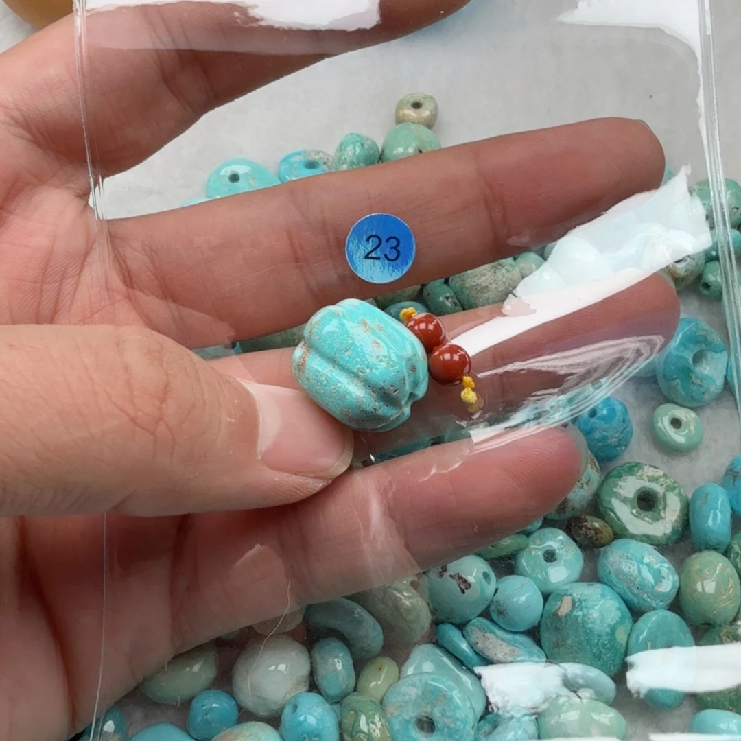 南红玛瑙未镶嵌珠宝奇石