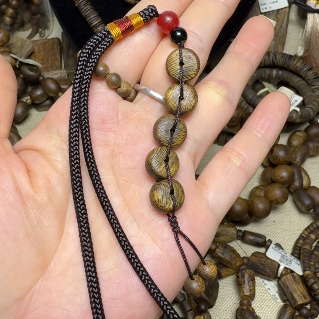 沉香沉香碎屑原材料挂件多样性发货一条