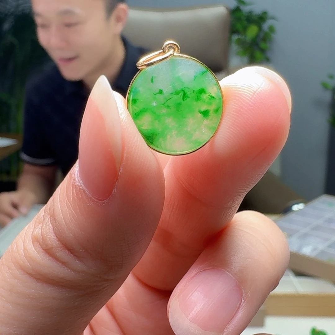 吊坠(不含链)18K金镶嵌翡翠天然