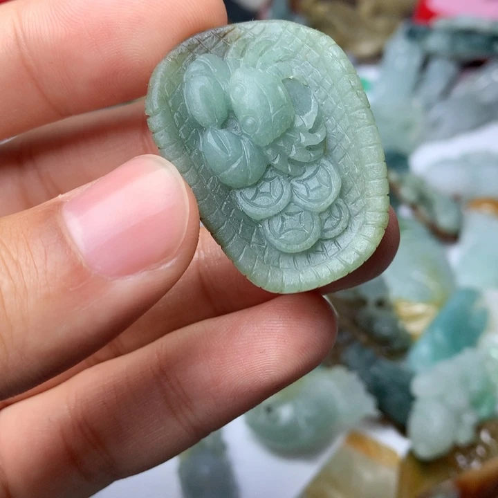 定制翡翠未镶嵌翡翠