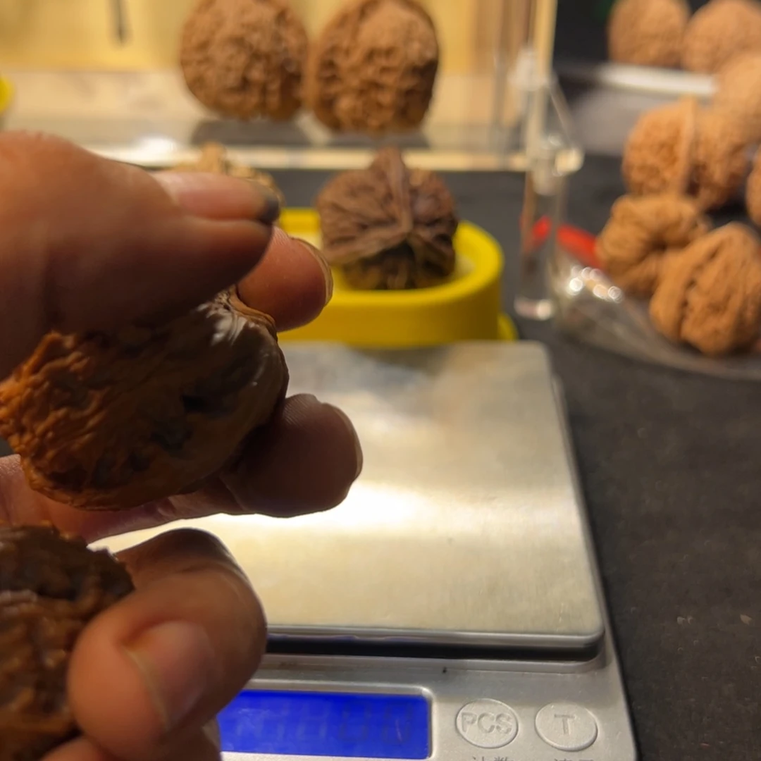 饕*文玩核桃文玩手串