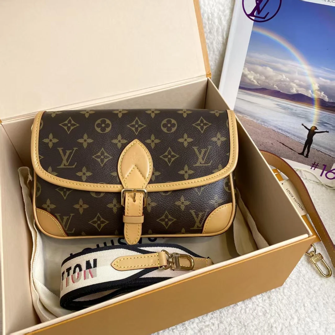 99新 LouisVuitton/路易威登 壹臻/老花法棍包 米黑肩带 4492432