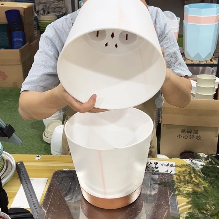 XZ203一体口20高19白色带托2个