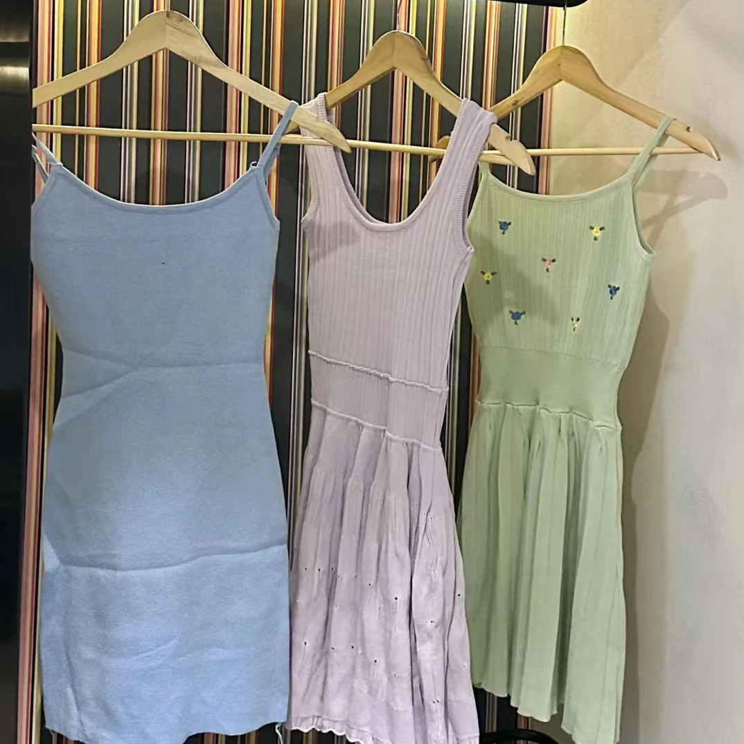 针织收腰包臀连衣裙  默认微瑕 NO退NO换  偏远地区不发货