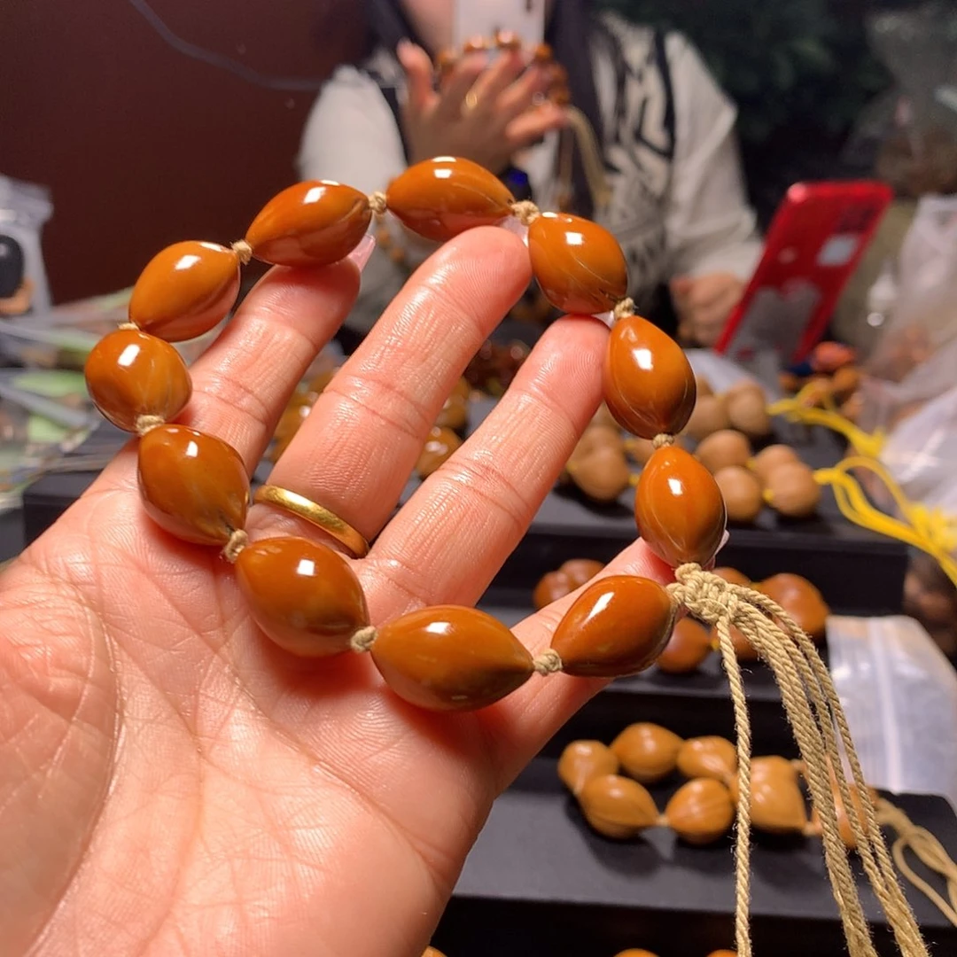 橄榄核手串/手链?****步三花手串