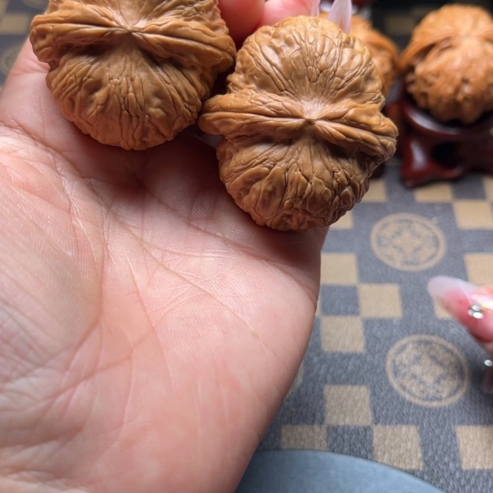 猪***耙核桃43元宝文玩核桃