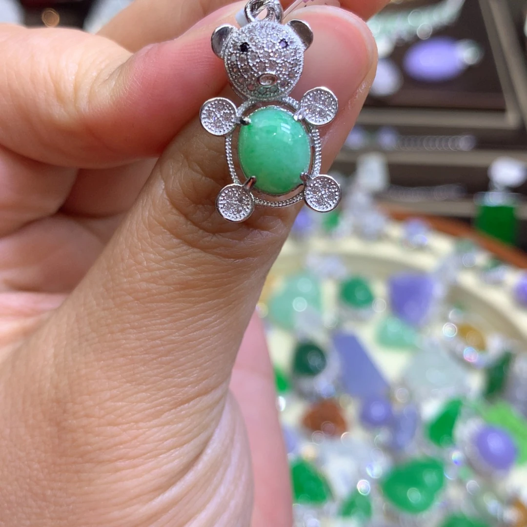 翡翠颈饰银S925镶嵌翡翠吊坠