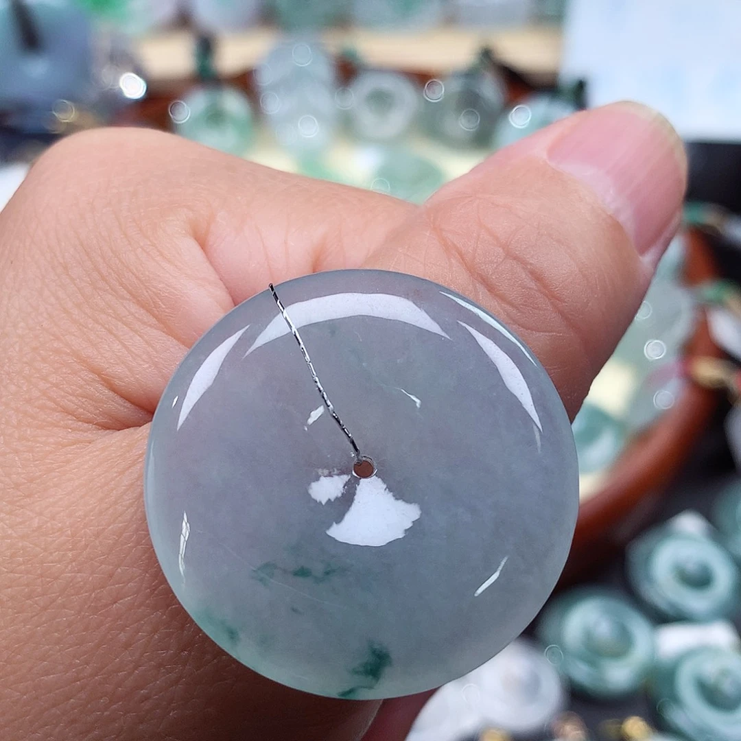 翡翠未镶嵌颈饰吊坠