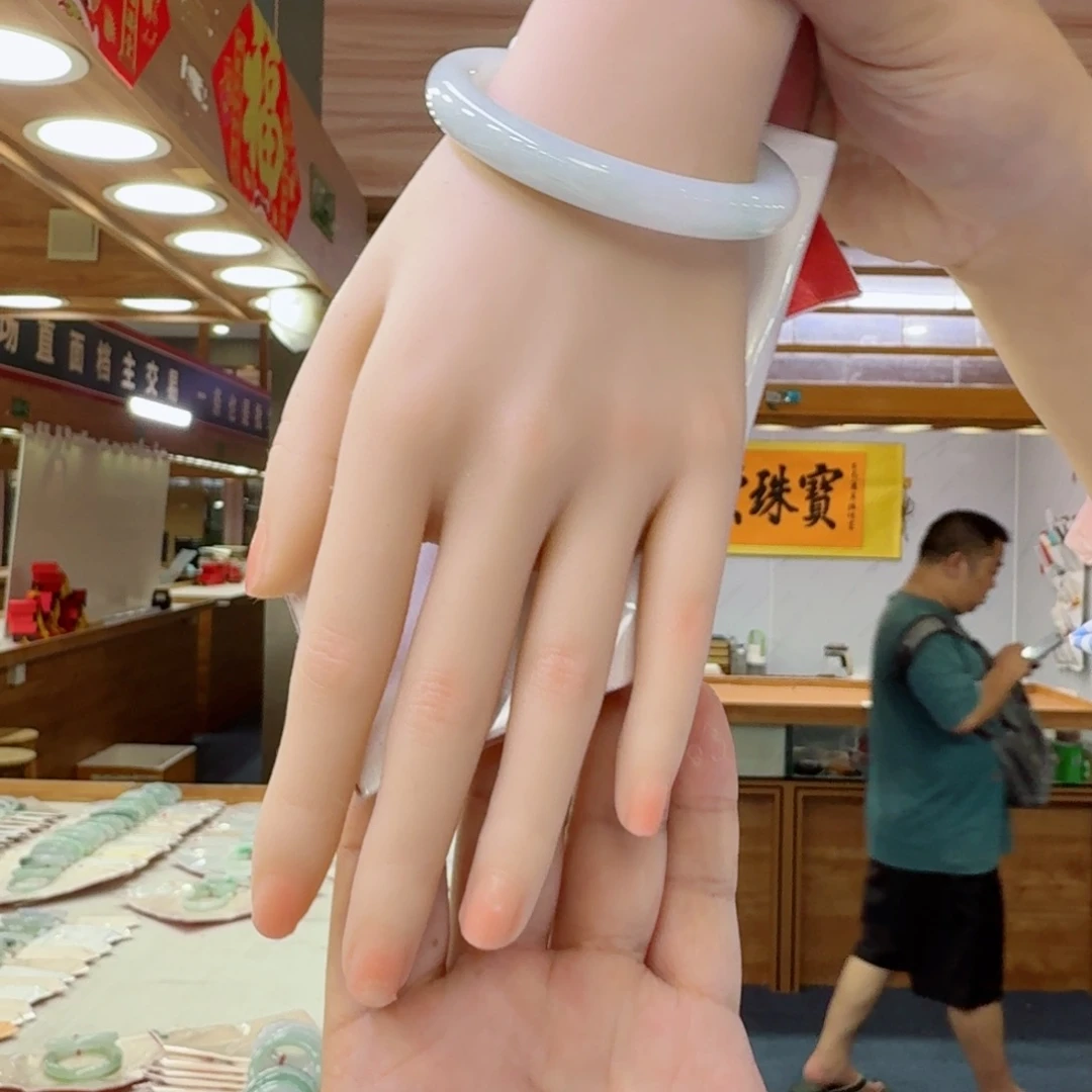 未镶嵌手镯翡翠翡翠